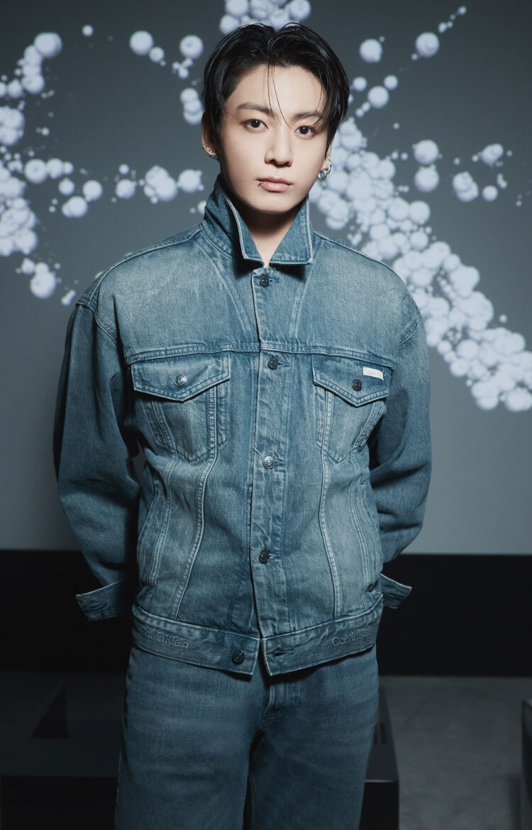 A Night in Harajuku. The world of Calvin Klein through the eyes of a global icon. Jung Kook makes a surprise visit to the Tokyo flagship for an after hours celebration.